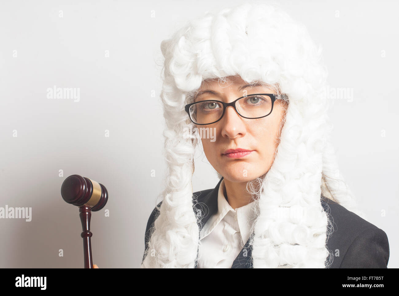 Judge wig gavel hires stock photography and images Alamy