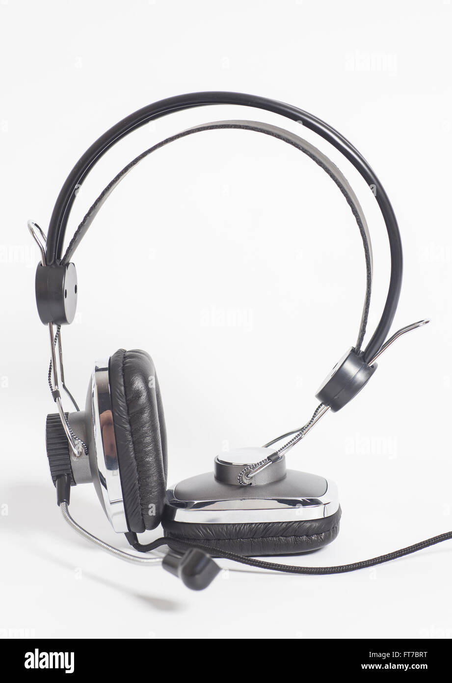 Breathtaking Headset With Mic Capture in 4K Breathtaking Headset With Mic Capture in 4K