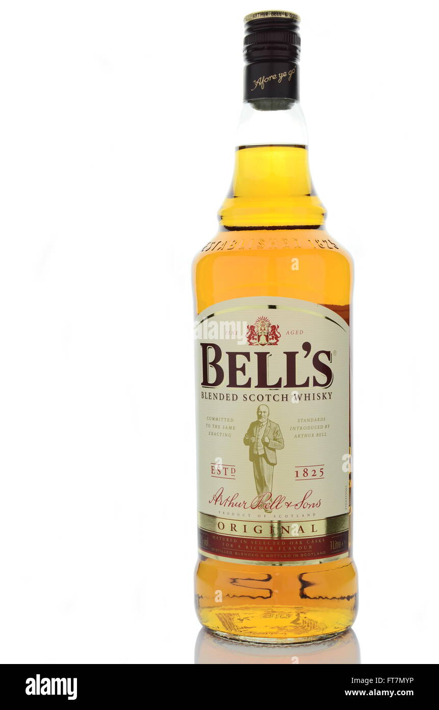 Bells whiskey whisky hires stock photography and images Alamy