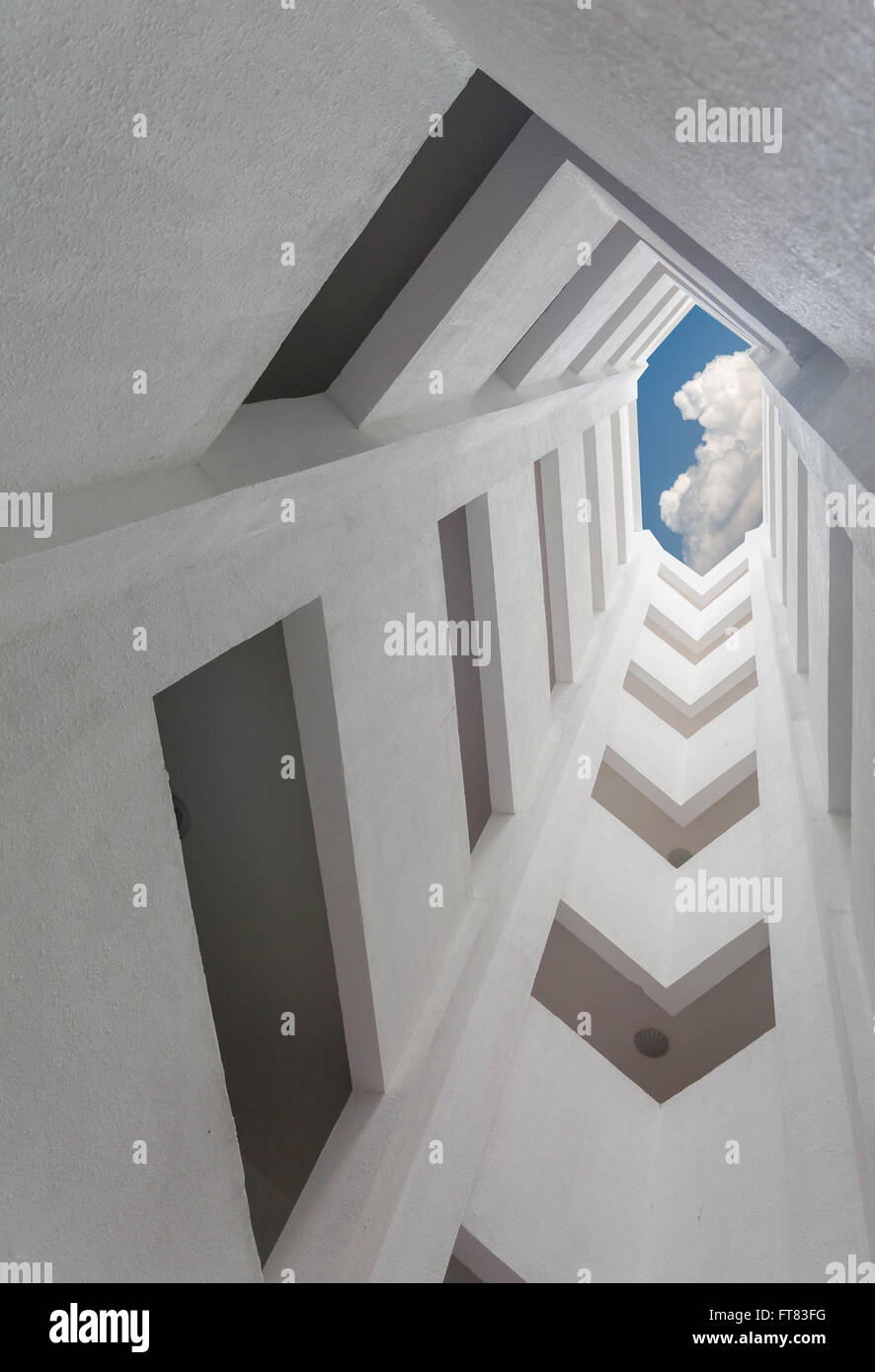 Atrium architecture hi-res stock photography and images - Alamy