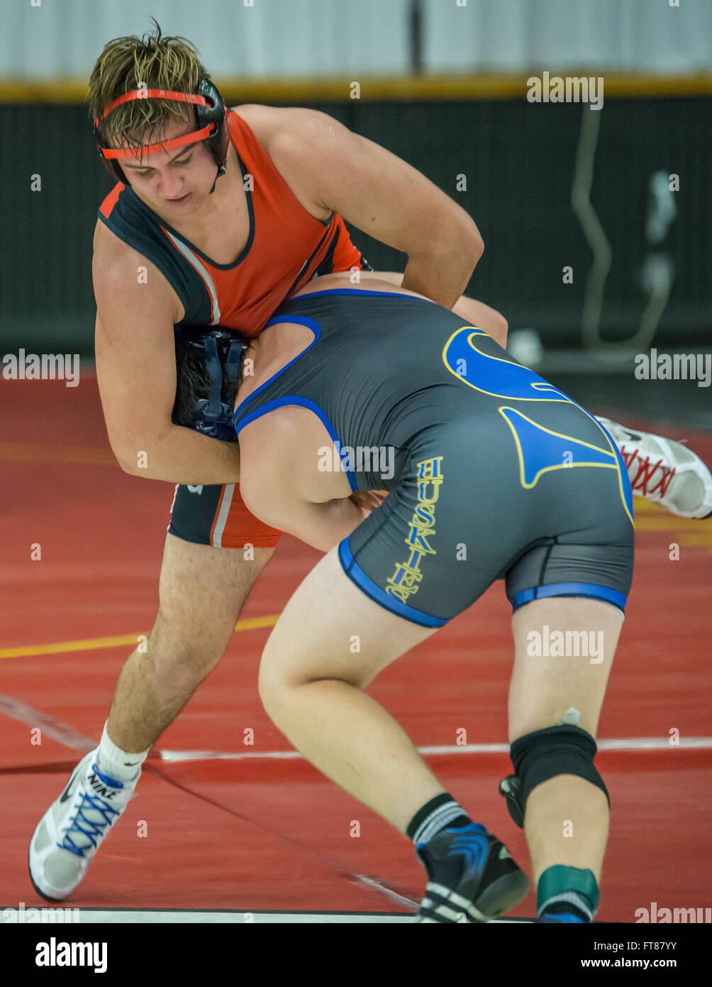 Wrestling singlet hi-res stock photography and images - Alamy