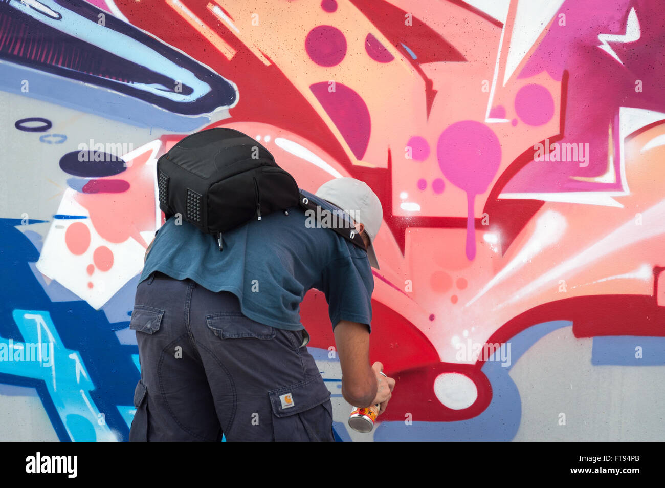 Grafitti artist painting hires stock photography and images Alamy