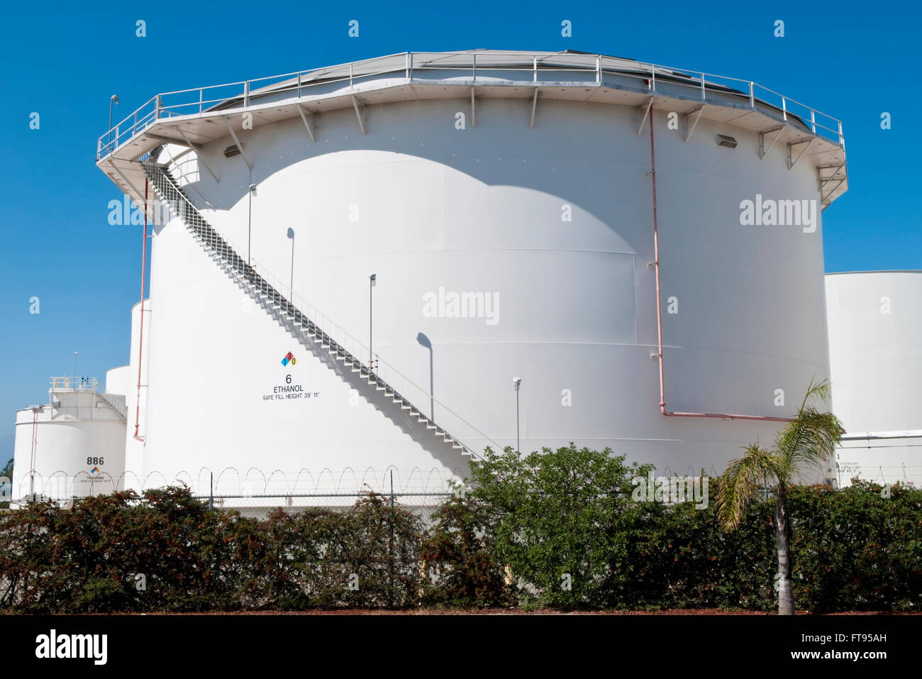 A white vapour holder ethanol storage tank at a Chevron facility in Montebello, Los Angeles Stock Photo