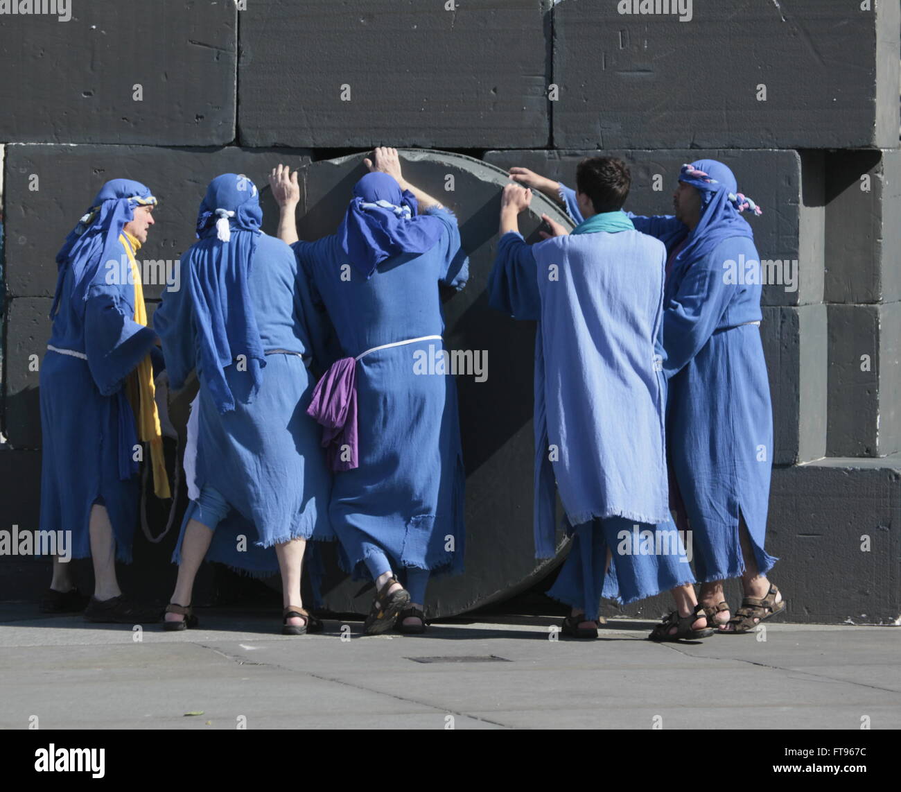 London, UK. 25th March, 2016. Under a bright blue sky and sunshine ,the ...