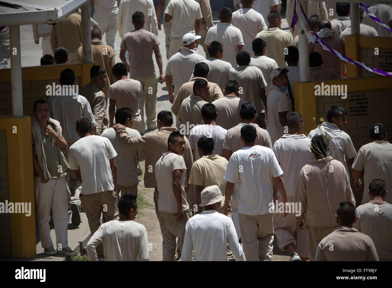 Mexico City Mexico 25th Mar 2016 Prisoners Of Men S Social Rehabilitation Center Of Santa Martha Acatitla Leave After The Celebrations Of Good Friday In Mexico City Capital Of Mexico On March 25