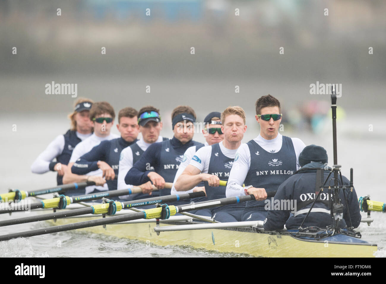 London, UK. 26th Mar, 2016. The Boat Race. The Cancer Research UK Boat ...