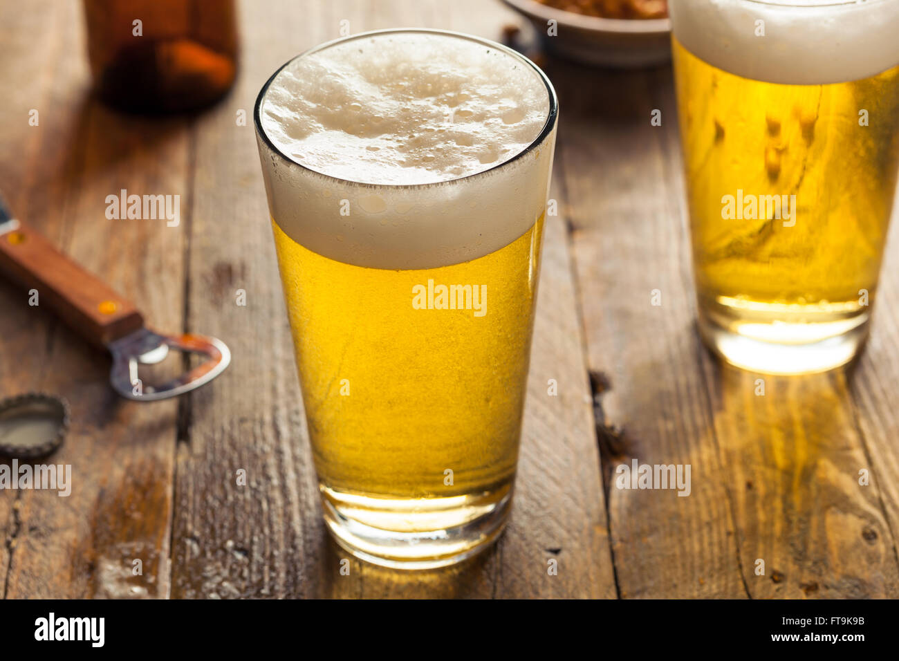 Refreshing Summer Pint of Beer Ready to Drink Stock Photo Alamy