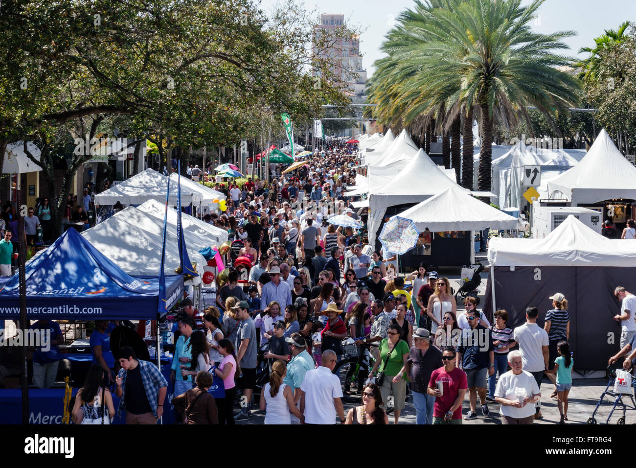 Miami Florida,Coral Gables,Carnaval Carnival Miracle Mile,street
