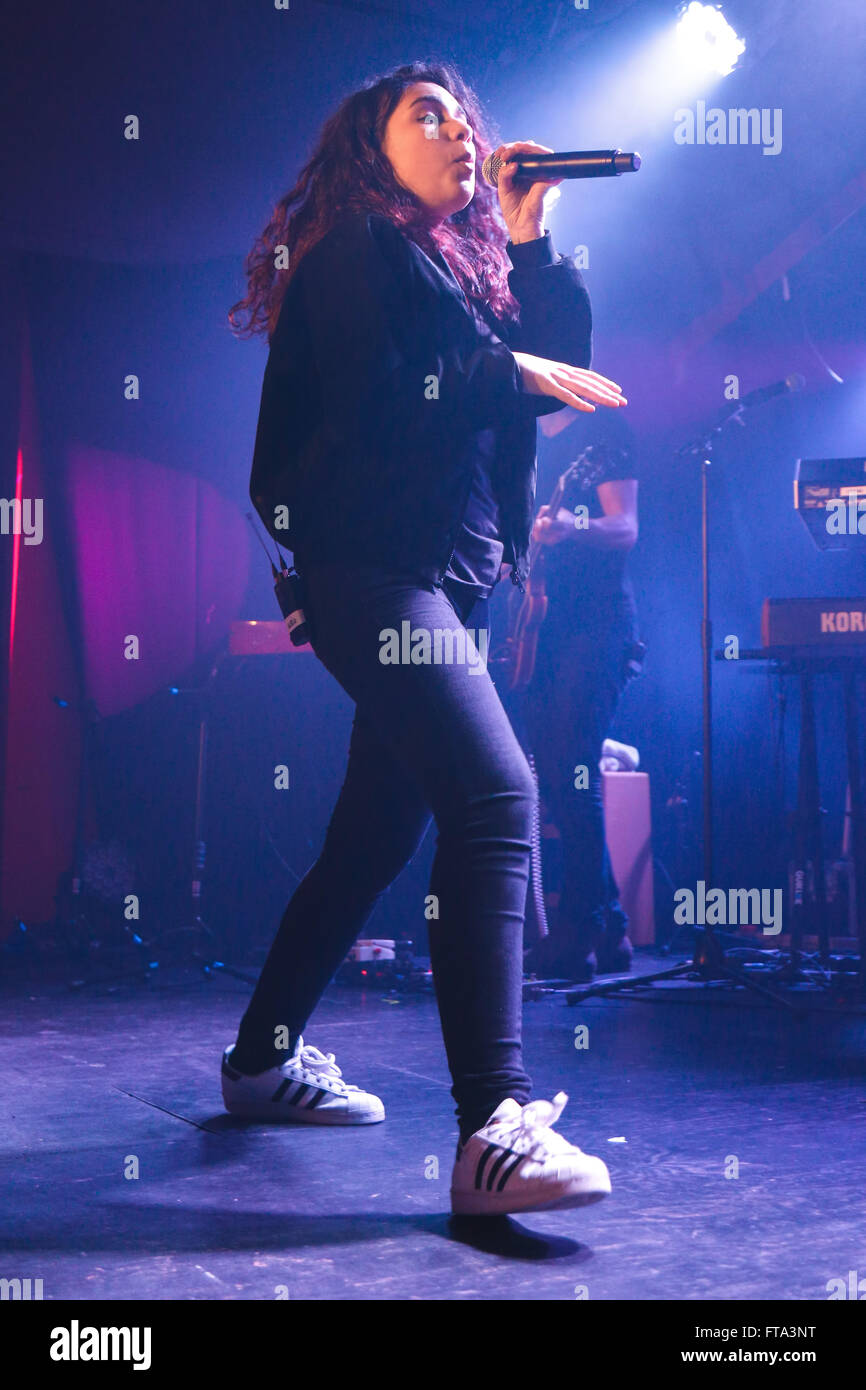 Alessia cara hires stock photography and images Alamy