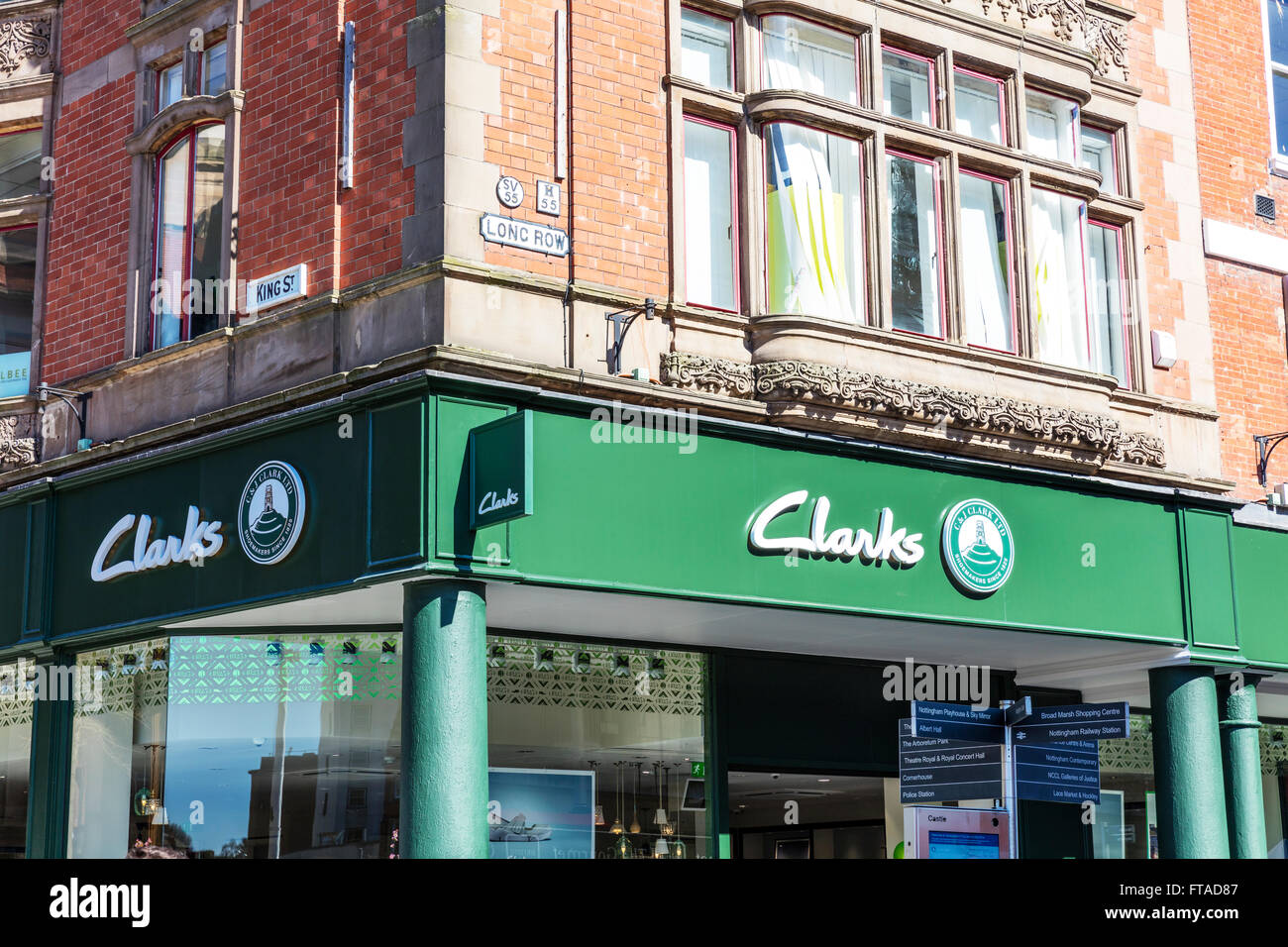 clarks shoes store uk