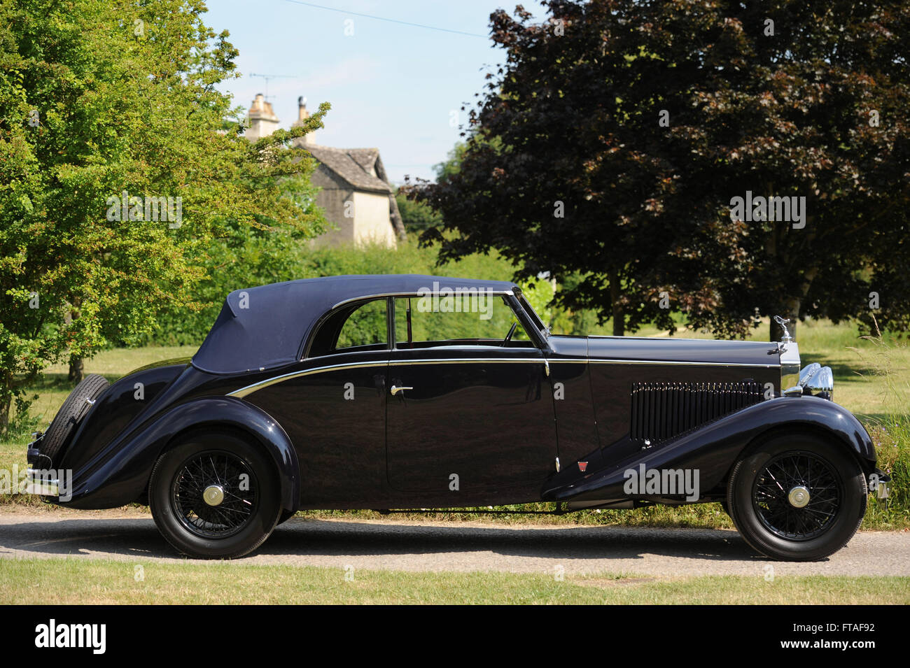 A restored Rolls-Royce Drophead Coupe GRW59, Oxfordshire, UK Stock Photo