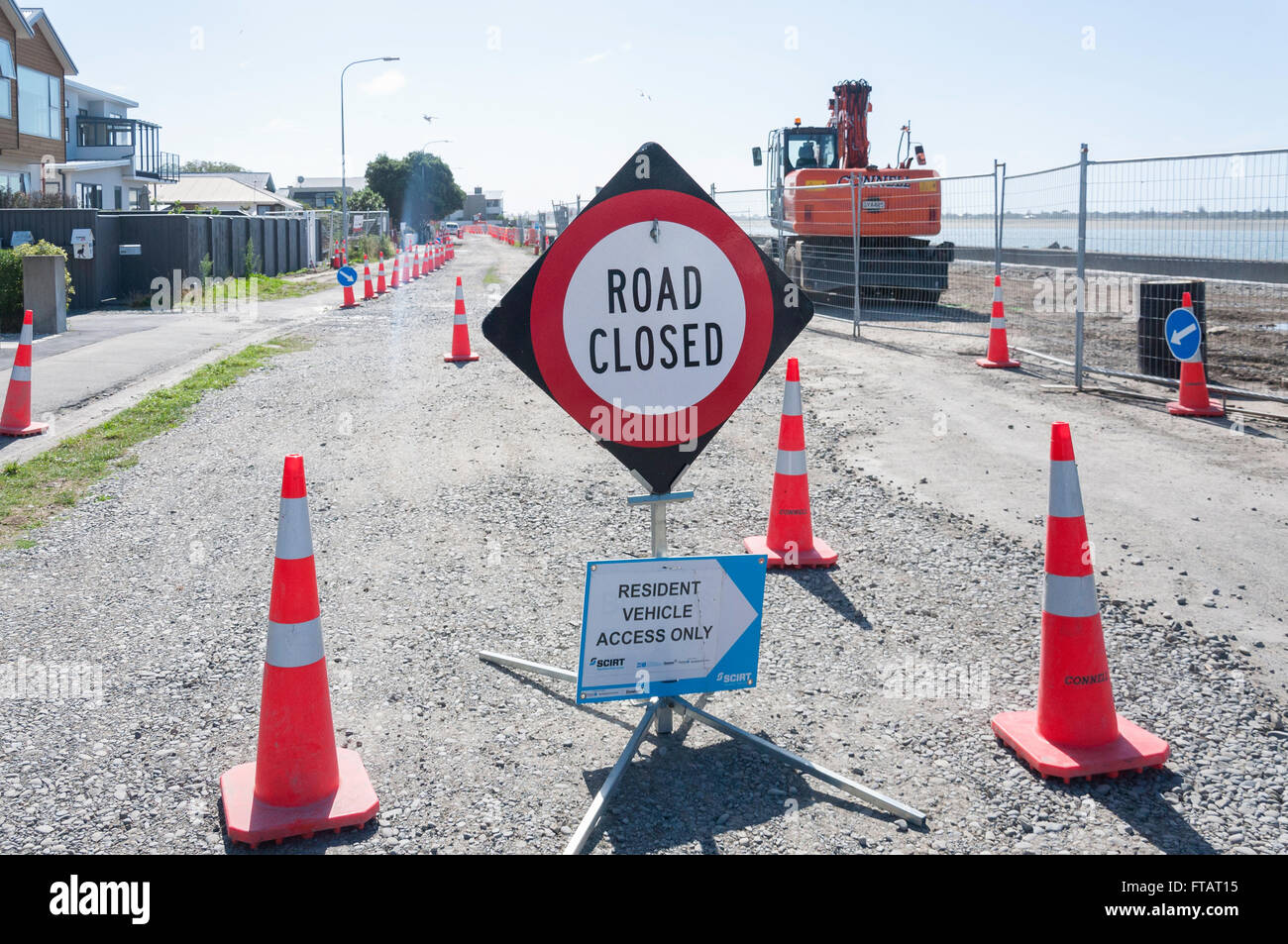 Road closed sign and cones, Beachville Road, Redcliffs, Christchurch, Canterbury Province, New Zealand Stock Photo