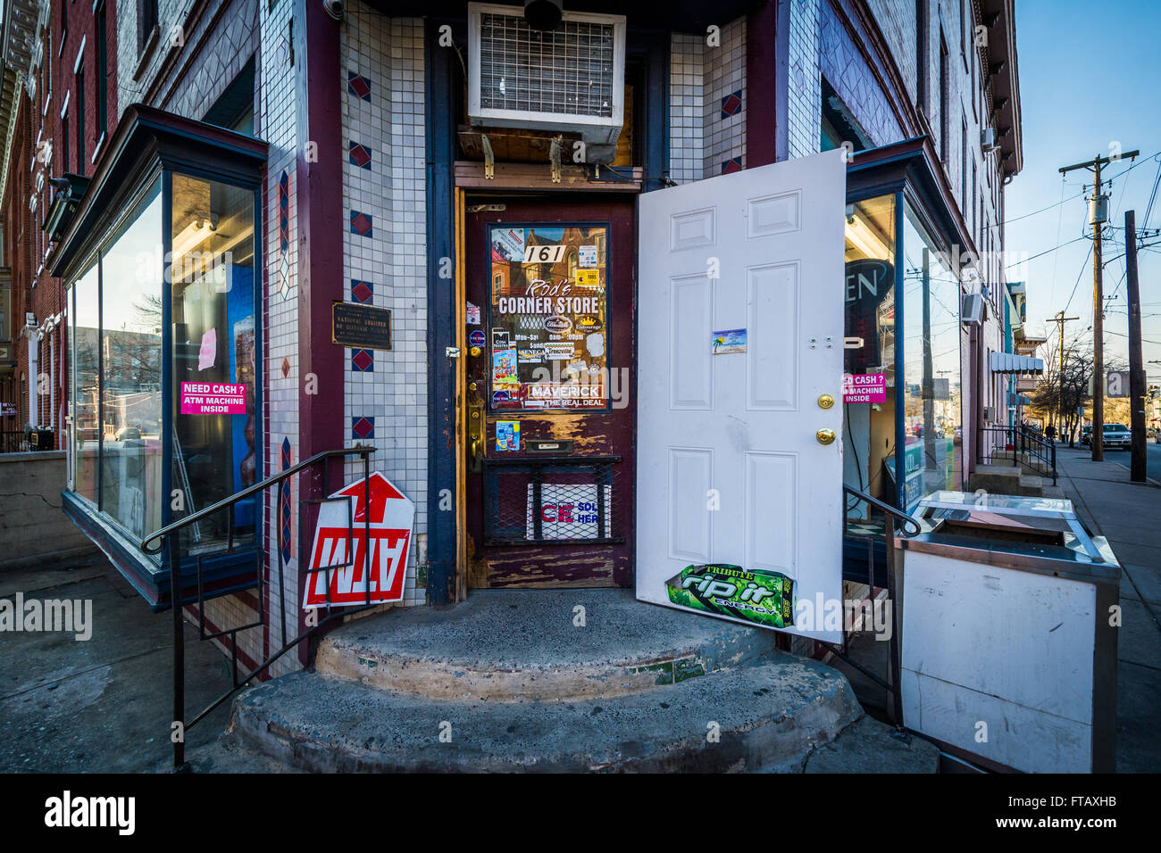 Corner store in downtown York, Pennsylvania Stock Photo Alamy