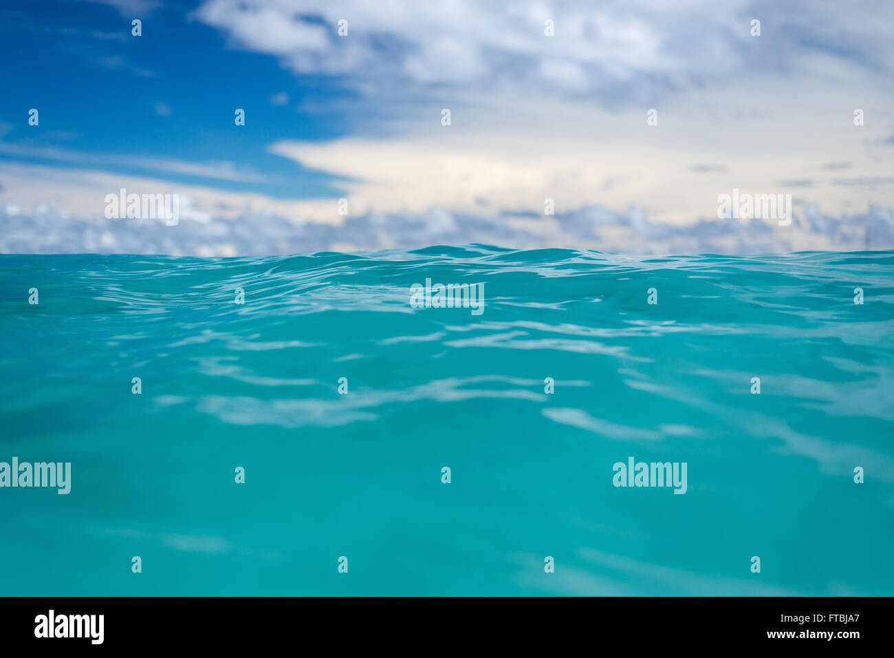 Beautiful tropical beach clear blue hi-res stock photography and images ...