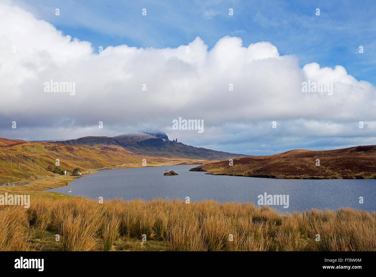 Loch Leathan and the Old Man of Storr, Isle of Skye Scotland UK Stock Photo