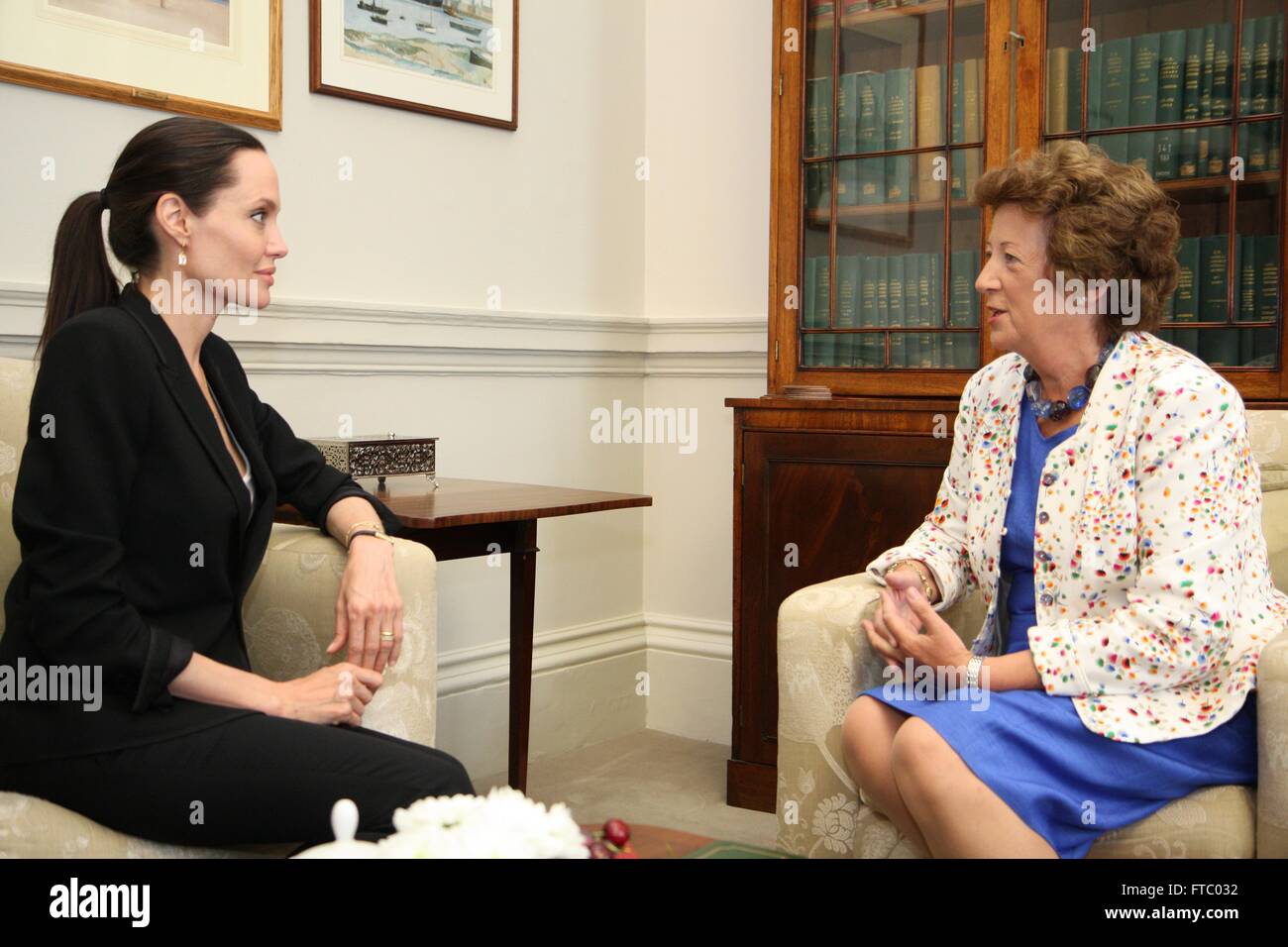 Joyce anne anelay hires stock photography and images Alamy