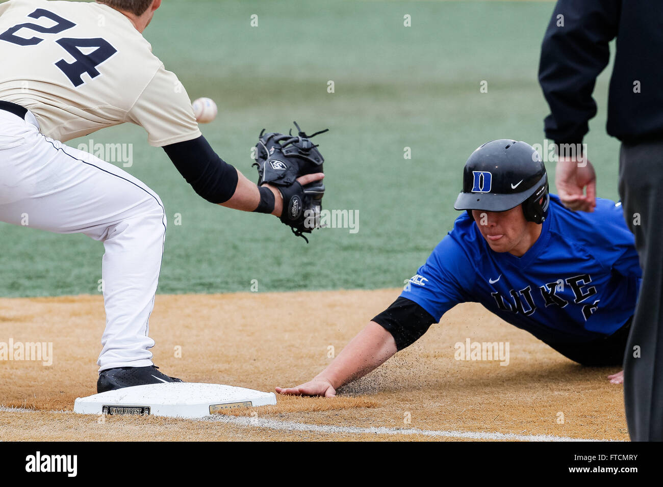 Winston-Salem, NC, USA. 27th Mar, 2016. infielder Jack Labosky (6) of ...