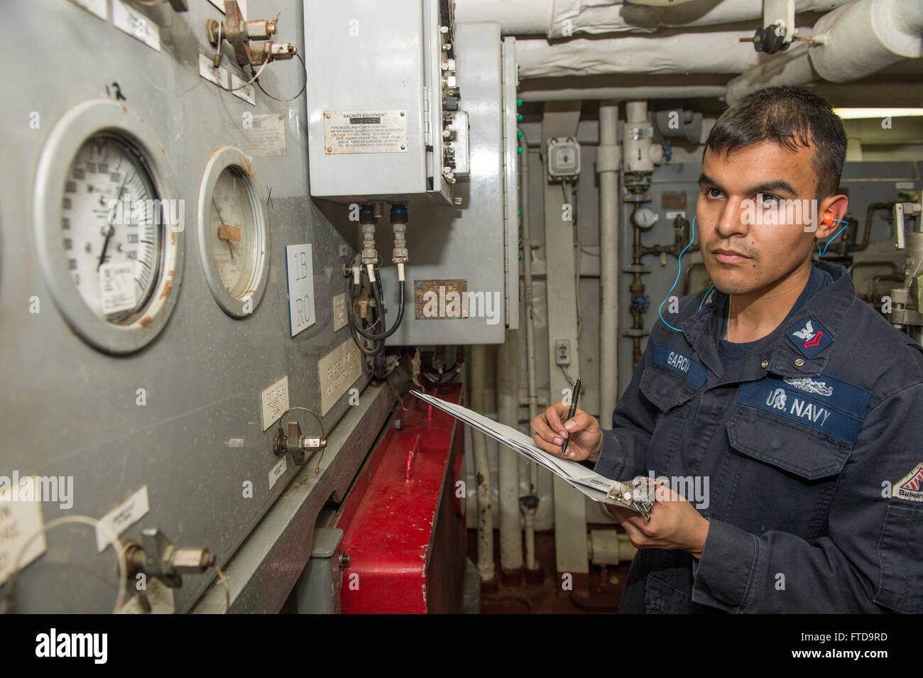 6 meter fleet hires stock photography and images Alamy