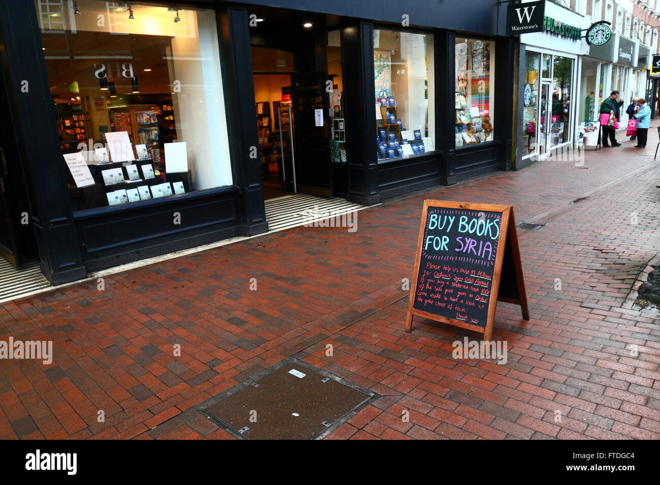 Buy Books for Syria campaign sign outside Waterstones bookshop, Calverley Road, Tunbridge Wells, Kent, England Stock Photo