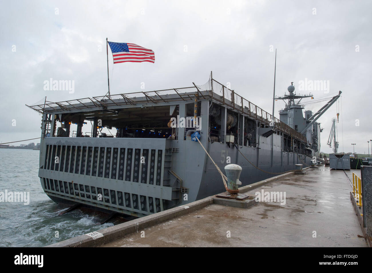 USS Oak Hill (LSD 51) Stock Photo