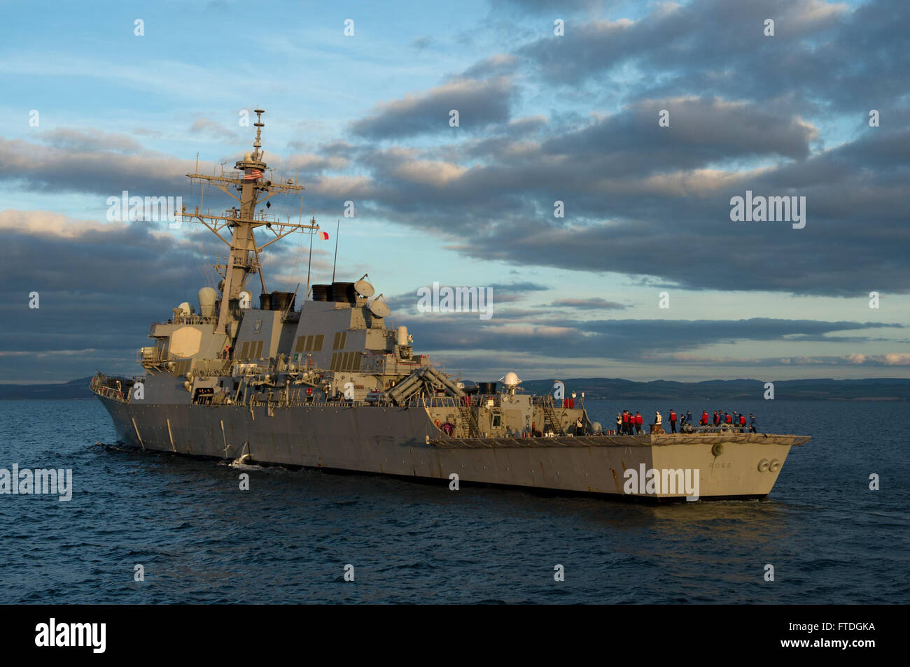151018-N-XT273-061 ATLANTIC OCEAN (Oct. 18, 2015)  The Arleigh Burke-class guided missile destroyer USS Ross (DDG 71) takes part in a ship formation to begin At Sea Demonstration 2015 (ASD 15) Oct. 18, 2015. ASD15, conducted under the auspices of the Maritime Theater Missile Defense (MTMD) Forum, is intended to assess and evaluate network interoperability between participating units. (U.S. Navy photo by Mass Communication Specialist 2nd Class Justin Stumberg/Released) Stock Photo