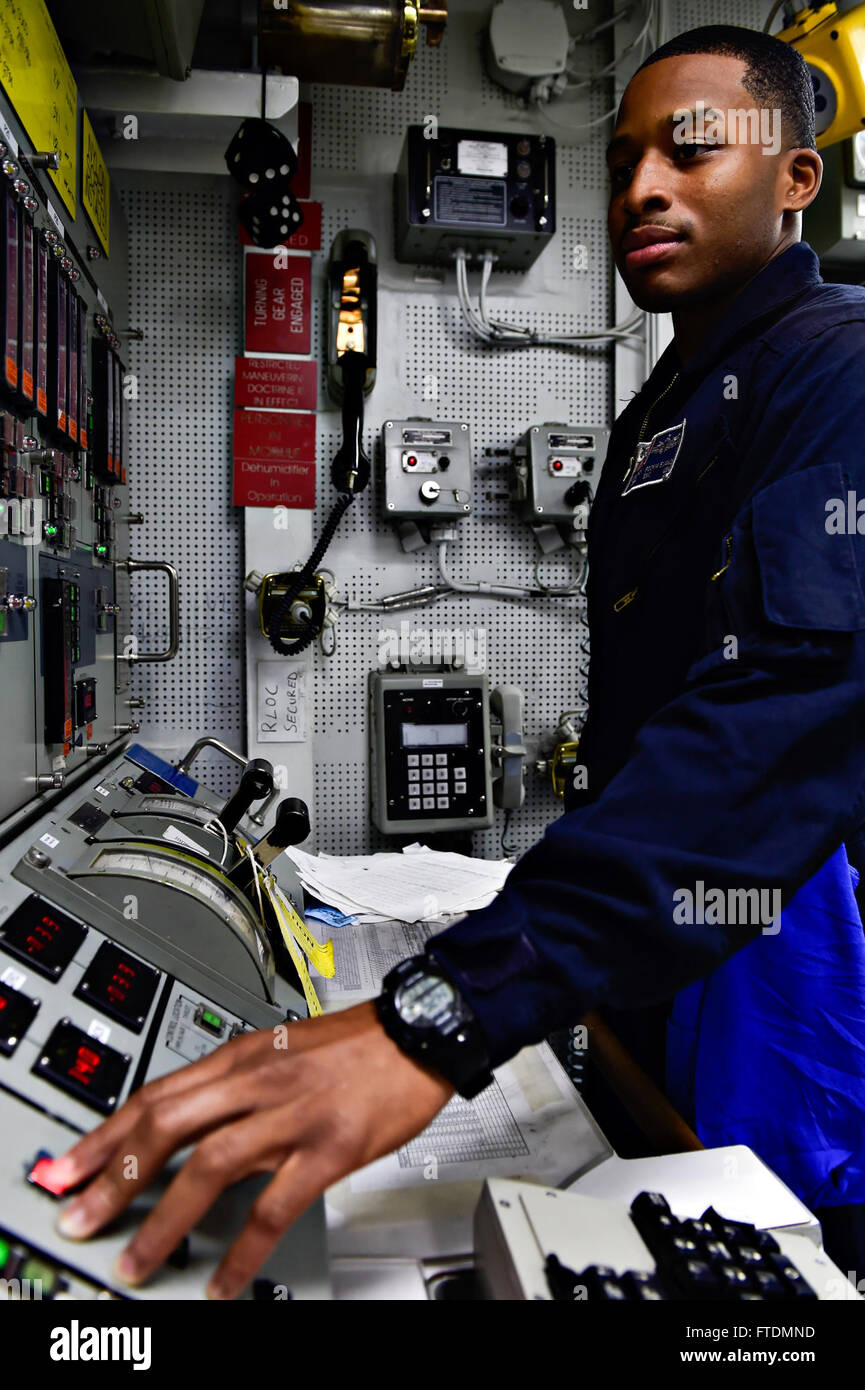Uss carney ddg 64 hires stock photography and images Alamy