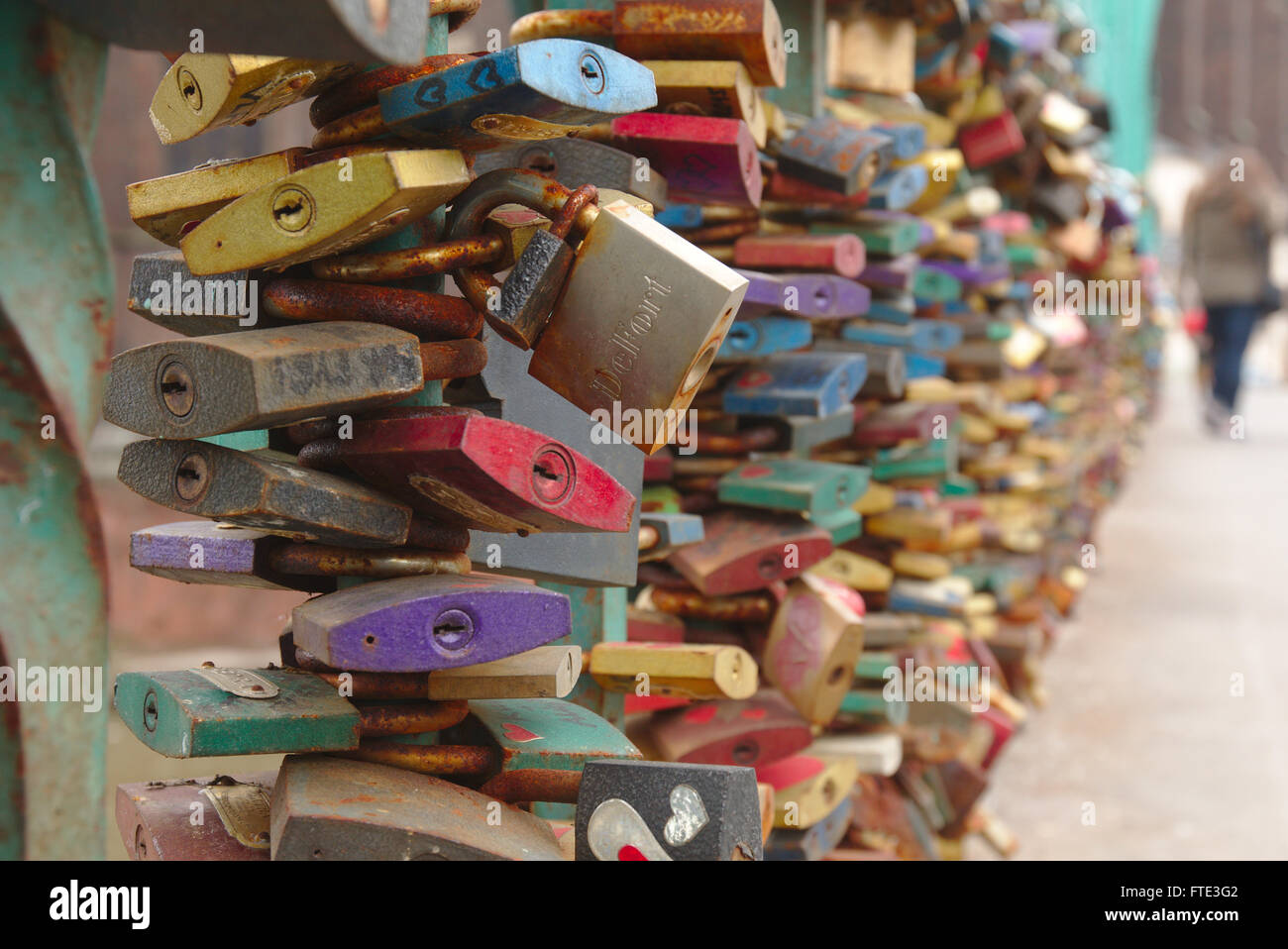 Padlocks at the Tumski Bridge (Wroclaw, Poland Stock Photo Alamy