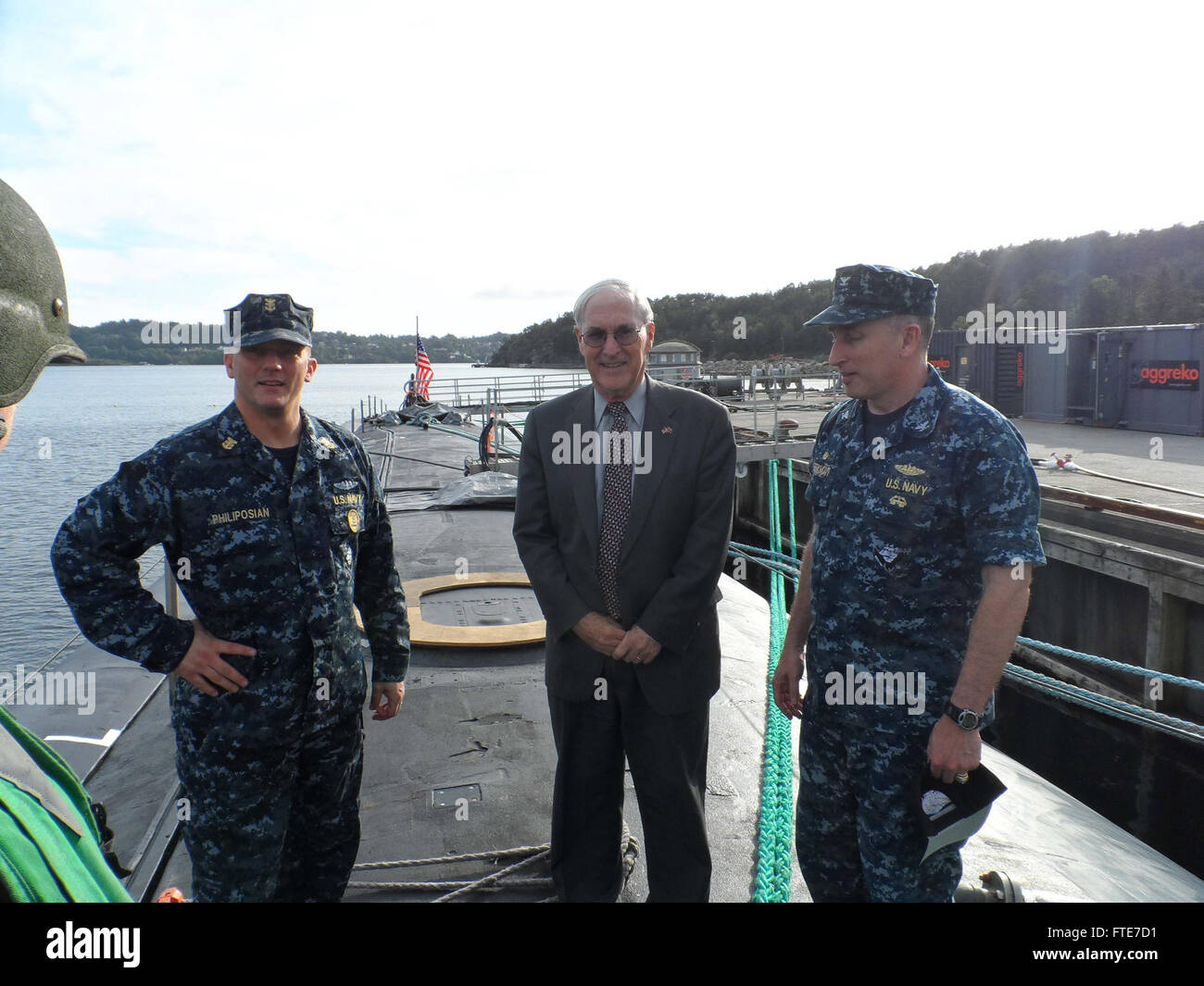 HAAKONSVERN, Norway (Sept. 11, 2013) U.S. Ambassador to Norway, the honorable Barry White, visits the nuclear-powered fast-attack submarine USS Seawolf (SSN 21). Stock Photo