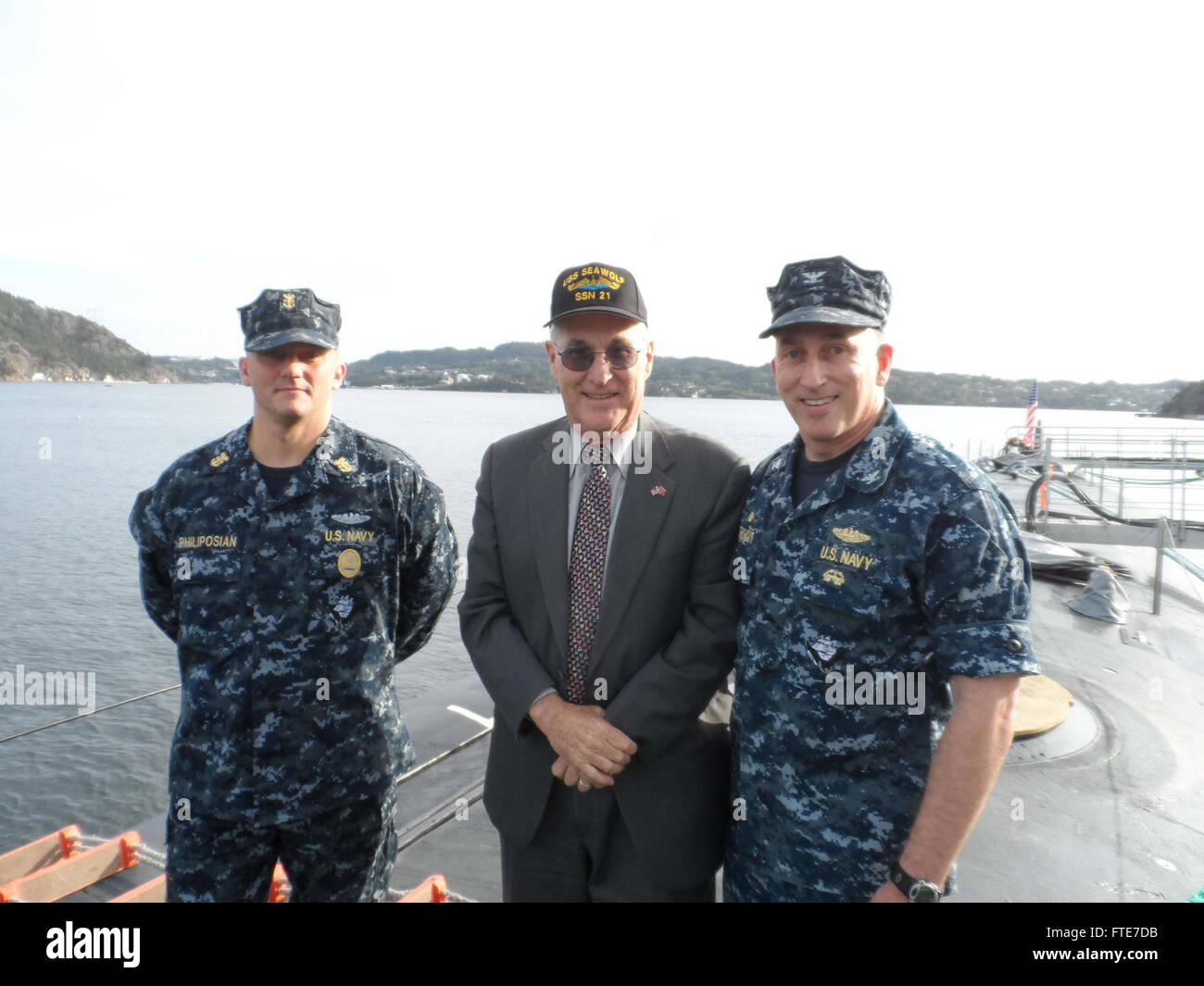 HAAKONSVERN, Norway (Sept. 11, 2013) U.S. Ambassador to Norway, the honorable Barry White, visits the nuclear-powered fast-attack submarine USS Seawolf (SSN 21). Stock Photo