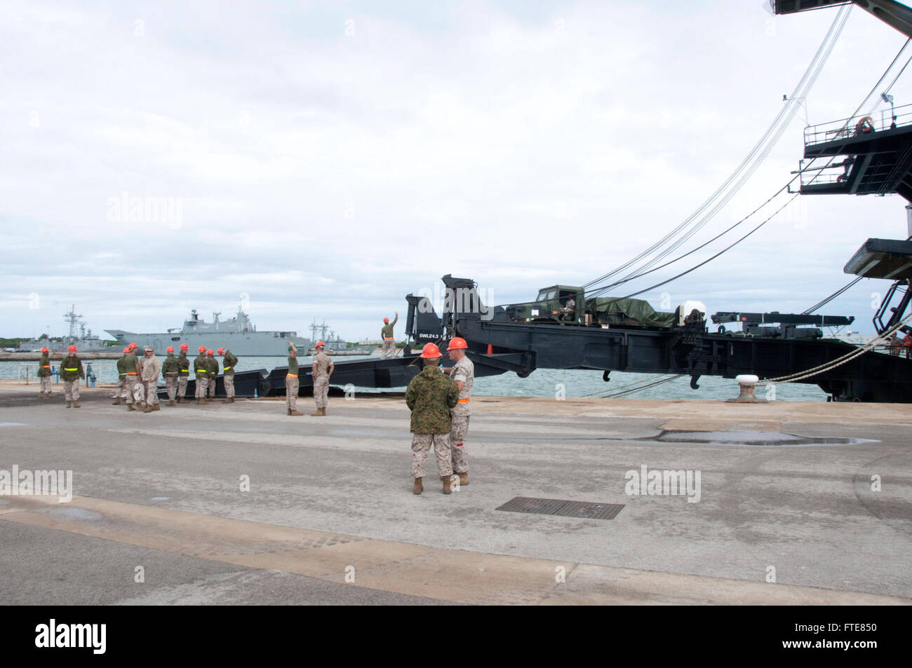 Usns sgt william r button t ak 3012 hi-res stock photography and images ...