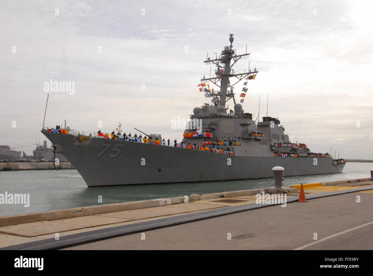 140211-N-UI568-078: ROTA, Spain (Feb. 11, 2014) – The Arleigh Burke ...