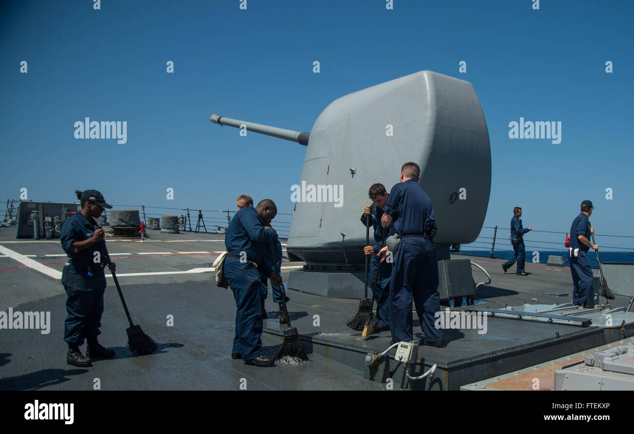 MC2 Jason Howard Navy U.S. Navy USS Stout jason howard mediterranean Stock Photo