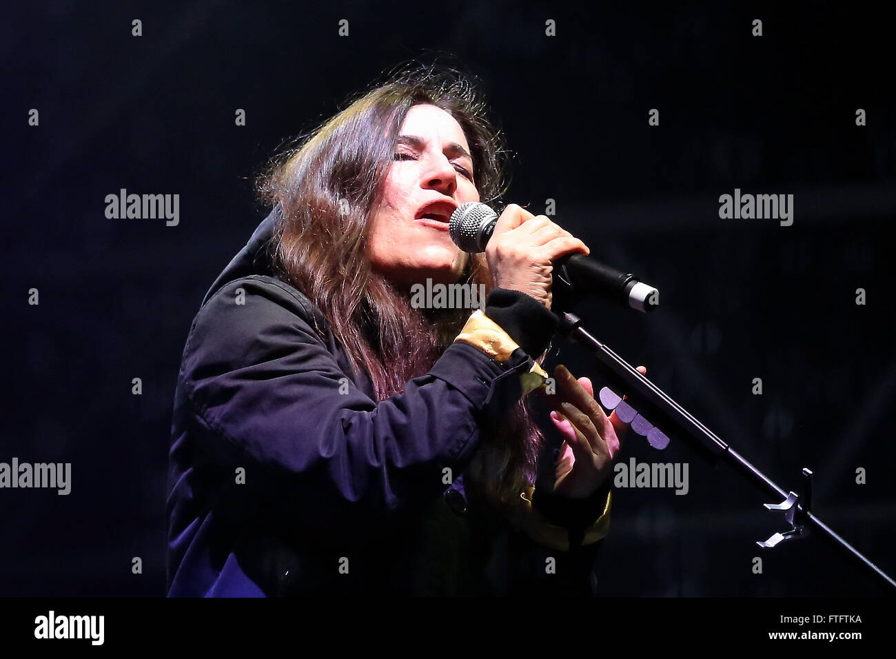 Torino, Italy. 28th Feb, 2016. Singer Paola Turci performs under the heavy rain at Castle Square in Turin during the celebrations of the 10th anniversary from the Winter Olympics. © Daniela Parra Saiani/Pacific Press/Alamy Live News Stock Photo