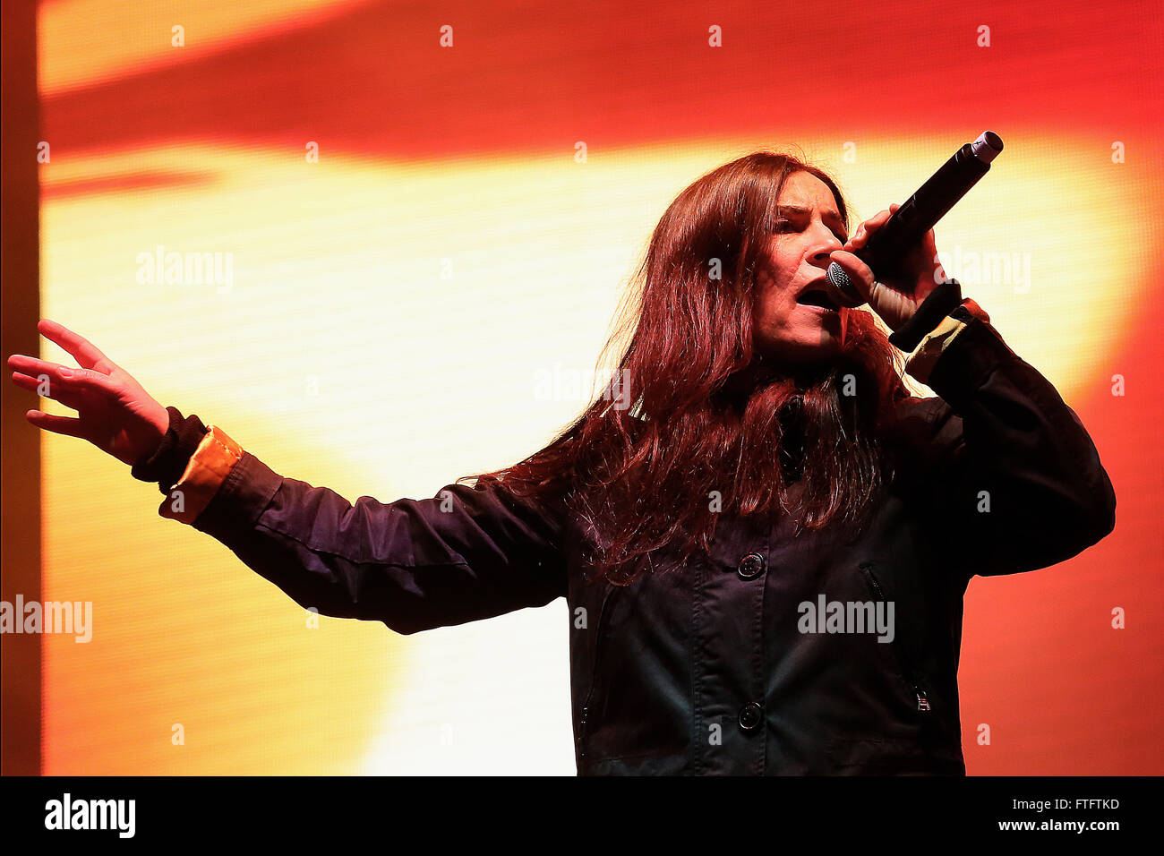 Torino, Italy. 28th Feb, 2016. Singer Paola Turci performs under the heavy rain at Castle Square in Turin during the celebrations of the 10th anniversary from the Winter Olympics. © Daniela Parra Saiani/Pacific Press/Alamy Live News Stock Photo