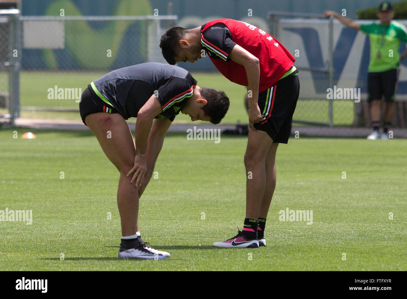 Mexico City, Mexico. 28th Mar, 2016. Mexico's National Team players Javier Hernandez (L) and Diego Reyes take part in a training session at High Performance Center (CAR, for its acronym in Spanish), in Mexico City, capital of Mexico, on March 28, 2016. Mexico's National Team will play with Canada on March 29 in a qualifying match for the 2018 Russia World Cup. © Alejandro Ayala/Xinhua/Alamy Live News Stock Photo