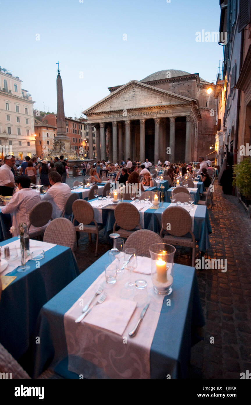 Italy, Lazio, Rome, Piazza della Rotonda Square, Restaurant background  the Pantheon, Restaurant Stock Photo