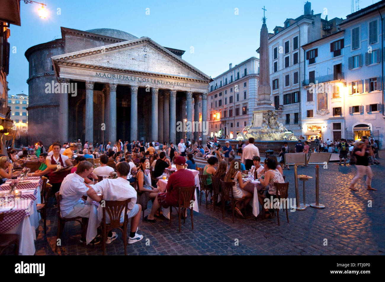 Italy, Lazio, Rome, Piazza della Rotonda Square, Restaurant background  the Pantheon, Restaurant Stock Photo