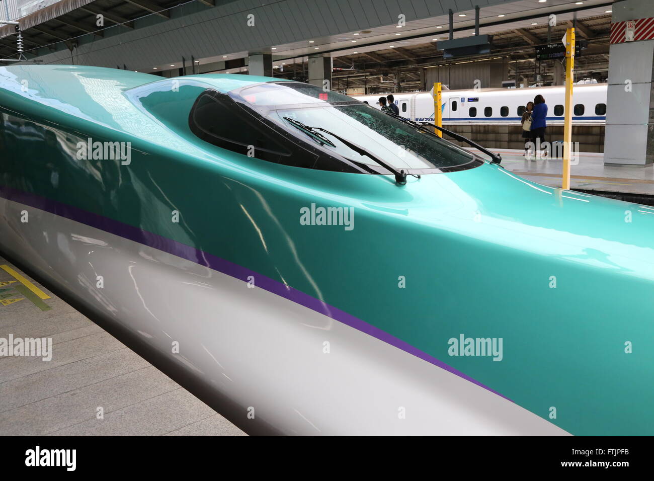 Hayabusa shinkansen bullet train hi-res stock photography and images ...