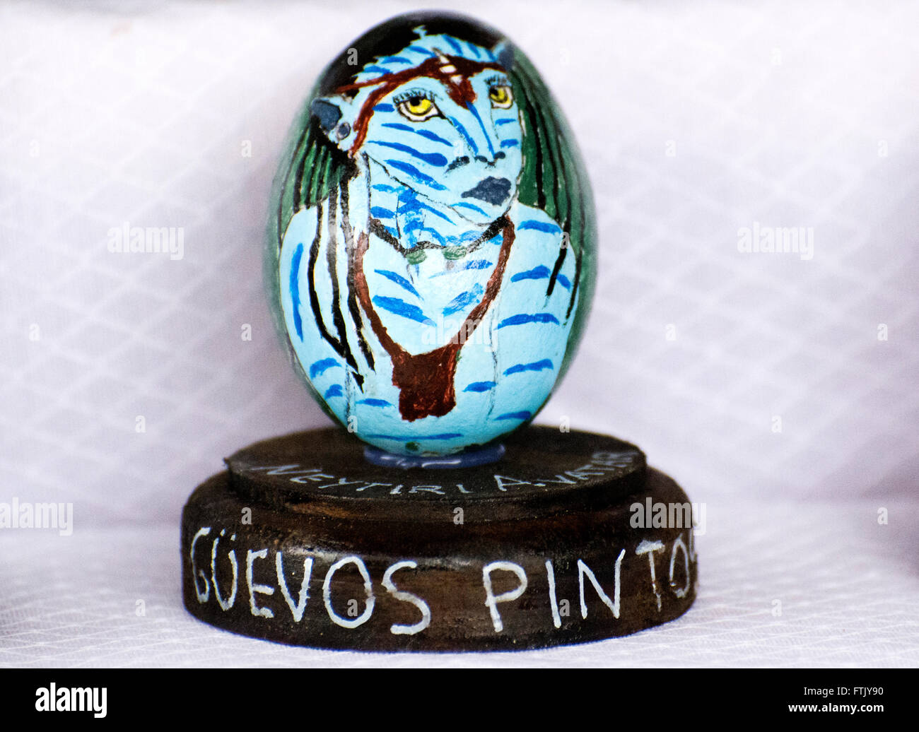 Pola de Siero, Spain. 29th March, 2016. A painted hen egg which represents a character of the film 'Avatar' at the Feast of Easter Eggs of Pola de Siero, the only Spanish city in which this feast is celebrated, on the first Tuesday after Easter Sunday, with thousands of eggs painted by hand. © David Gato/Alamy Live News Stock Photo
