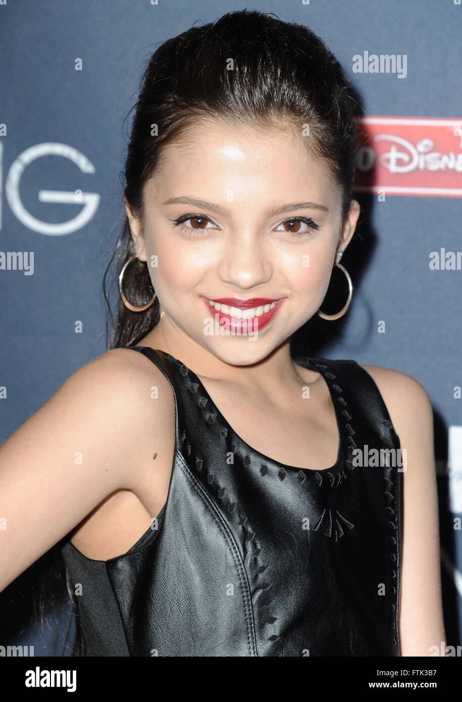 Los Angeles, CA, USA. 29th Mar, 2016. Cree Cicchino at arrivals for