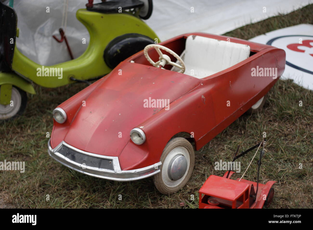 Vintage Citroen DS Pedal Car at Beaulieu Atojumble Stock Photo