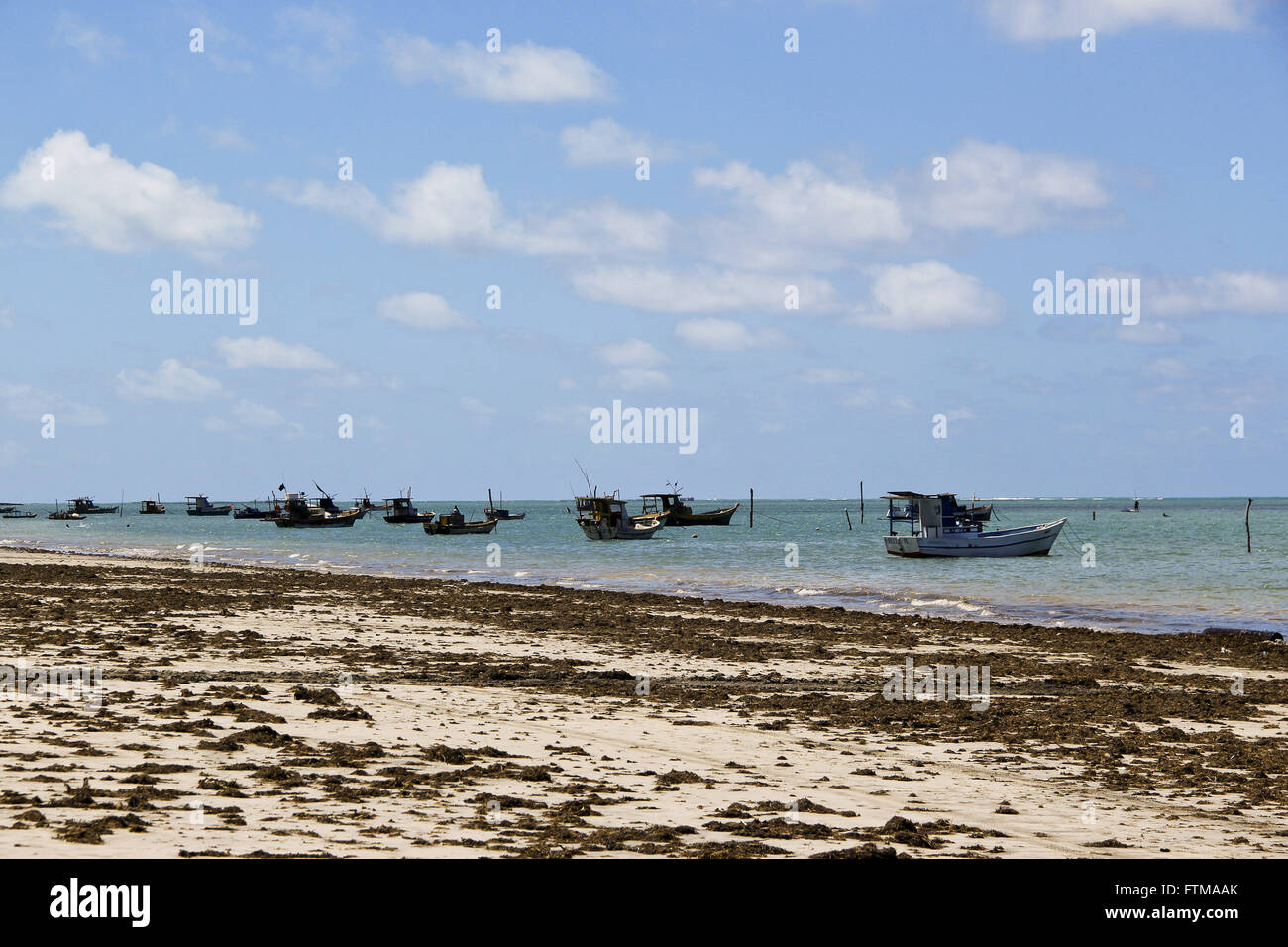 Fishing boats on the beach hi-res stock photography and images - Alamy