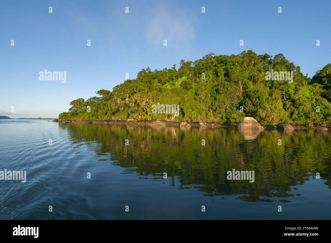Isle of Pines and bay in Superagui National Park - north coast of Parana Stock Photo