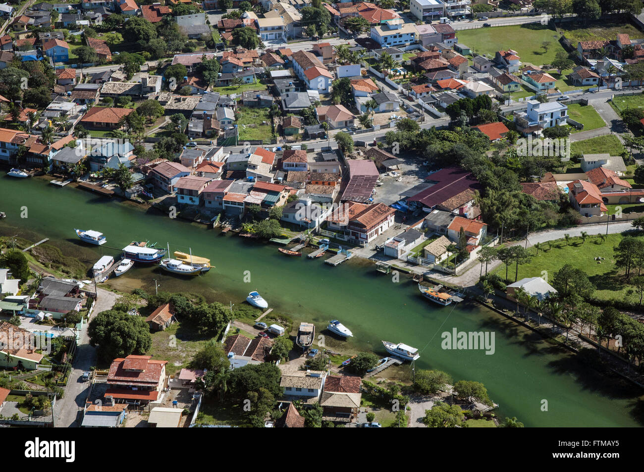 Vista aerea do canal da Barra da Lagoa da Conceicao Stock Photo