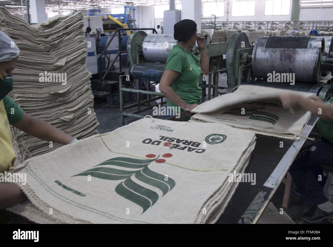 Jute bags hi-res stock photography and images - Alamy