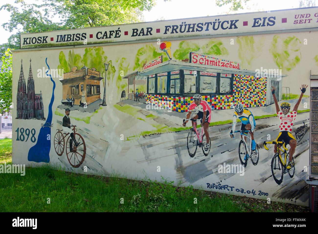 Köln, Rath, Rather Mauspfad, Wandgemälde an der Schmitzebud Kult-Treff der Radsportfans, Wanderer, Spaziergänger und Freizeitspo Stock Photo