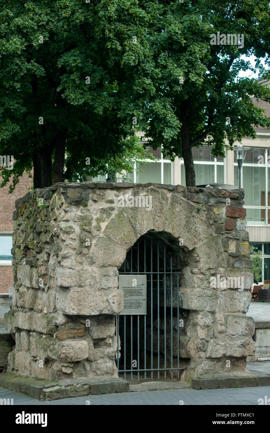 Köln, Altstadt-Nord, Unter Goldschmied, Teilstück der römischen Wasserleitung Stock Photo