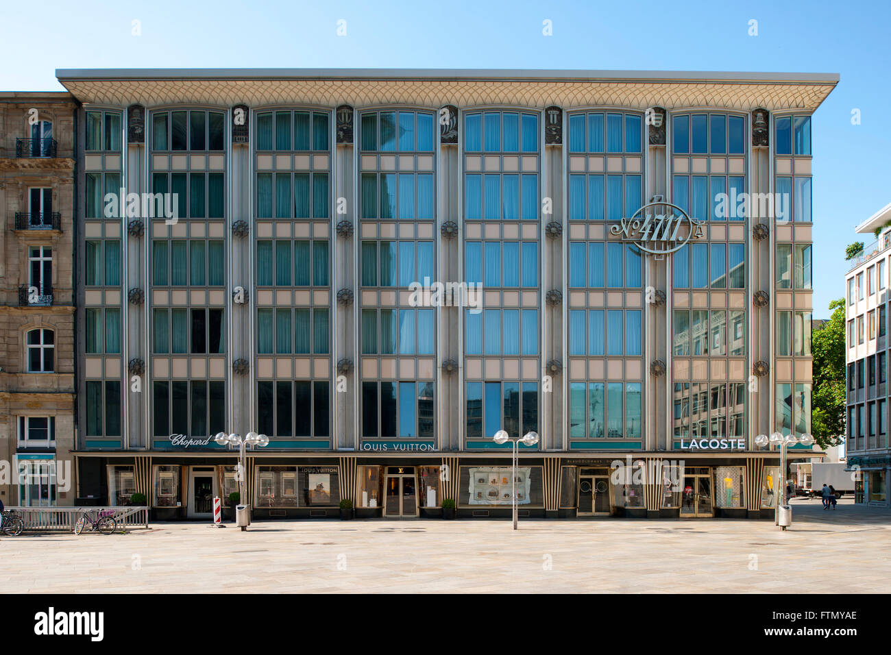 Köln, Altstadt-Nord, Domkloster, Blau-Gold-Haus. In den frühen 1950er Jahren vom Architekten Wilhelm Koep für die Firma 4711 erb Stock Photo
