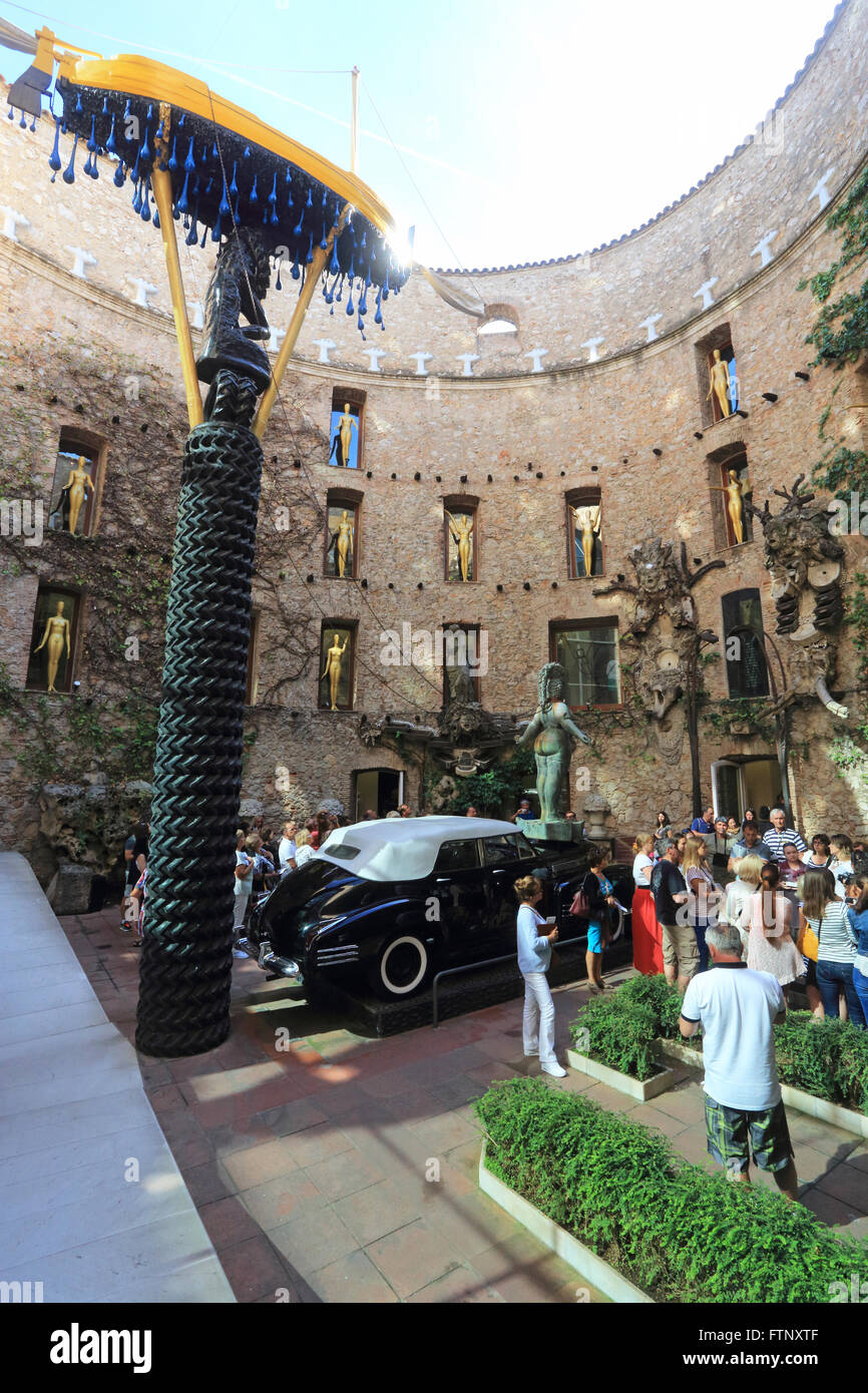 Dali's Rainy Cadillac, on the Central Patio, is his Theatre-Museum, in Figueres, in Catalonia, on the Costa Brava, Spain Stock Photo