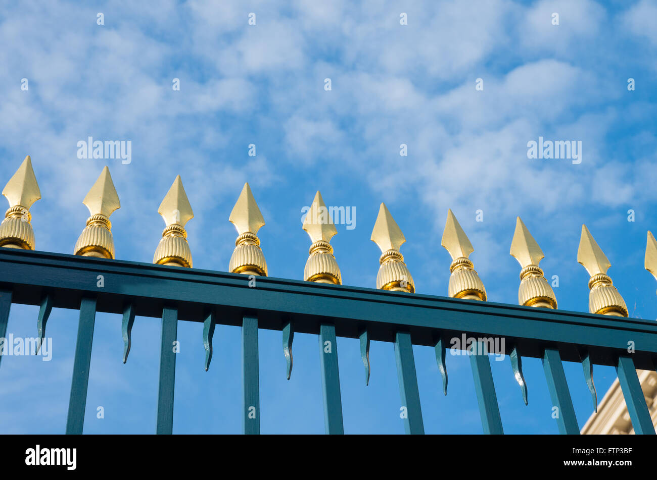 Gate with spikes hires stock photography and images Alamy